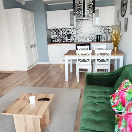 Seaview Apartament *