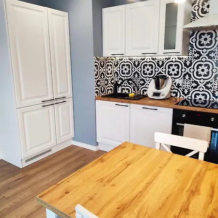 Seaview Apartment *